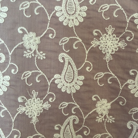Image Pakistani Indian kurta mauve color with full white embroidery. - Picture 3 of 8